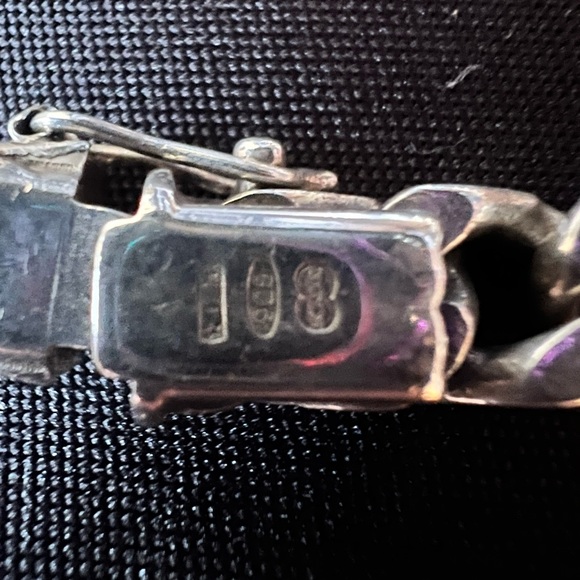 Men’s Engravable Silver Curb Link Bracelet - Picture 8 of 9